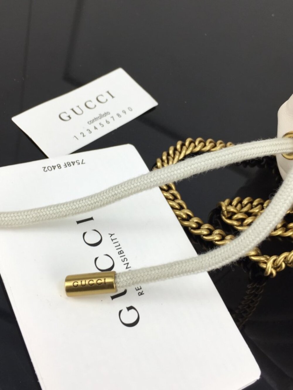 Gucci Cream Crossbody Bag with Gold Accents - Picture 6 of 9